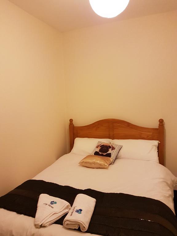 Cozy Haven Grafton Hotel Bedford Exterior photo